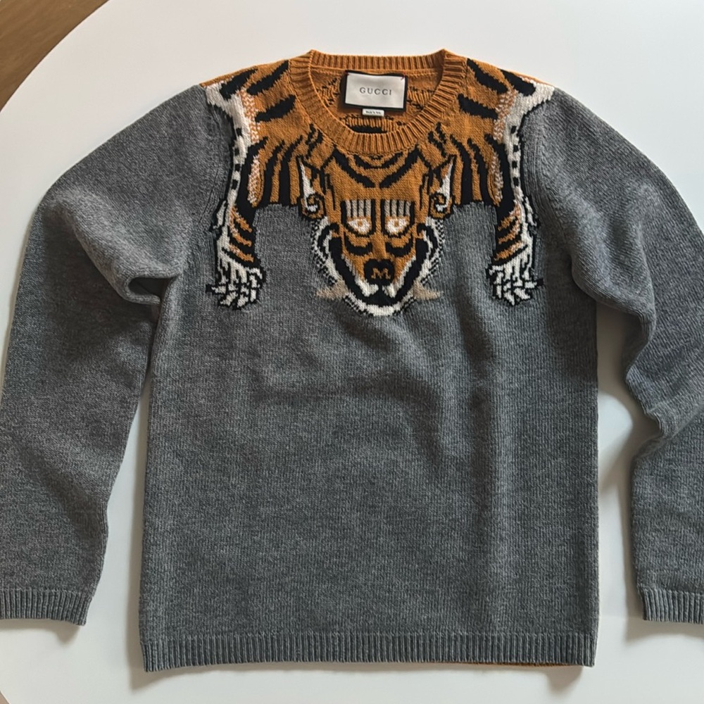 Brand new never worn (no tags) sweater